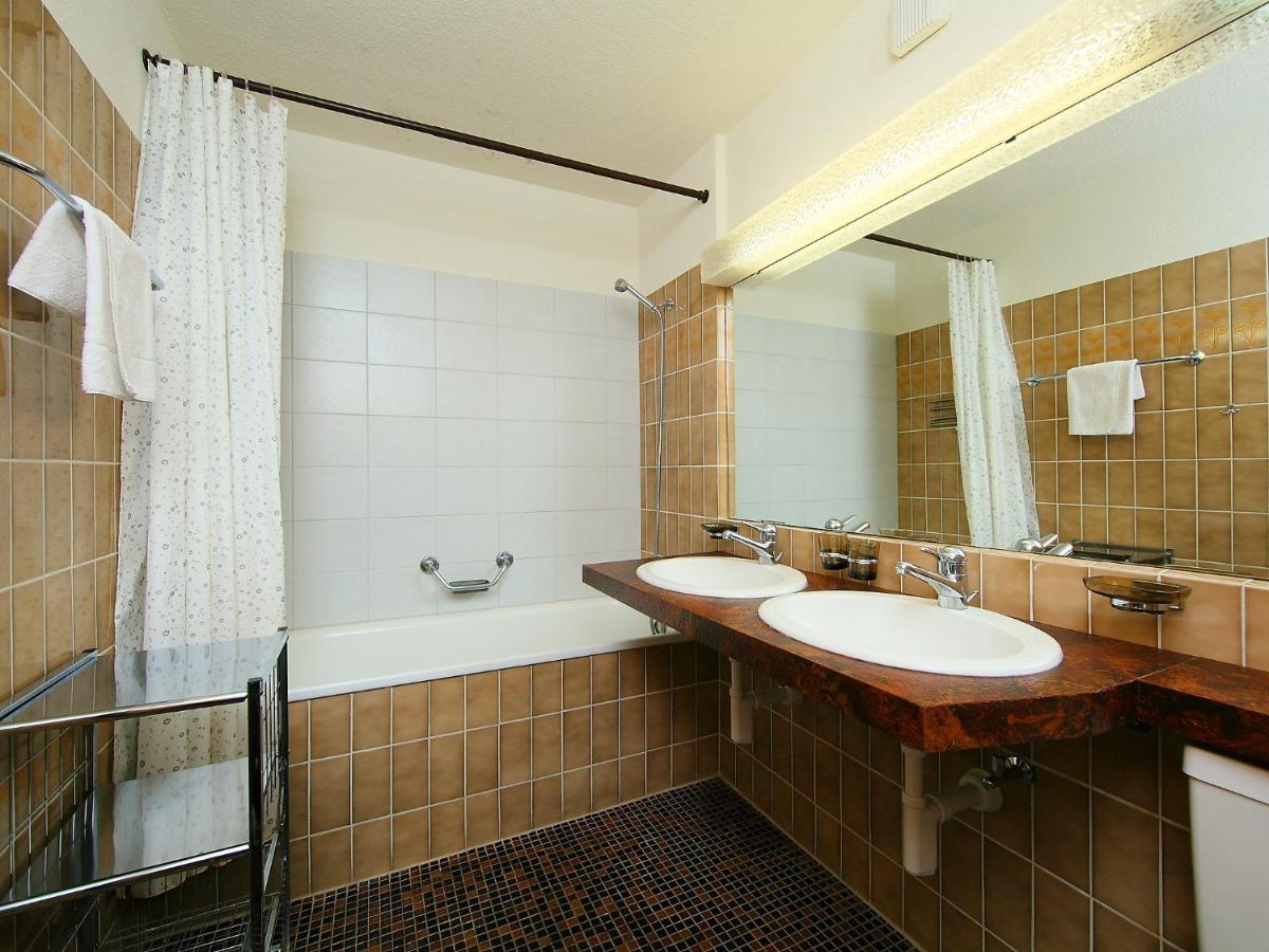 Apartment Allod-Park-52 By Interhome Davos Bagian luar foto